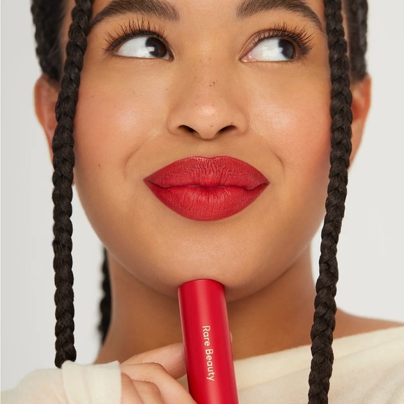 Rare Beauty Rare Impact Matte Lipstick In Devoted - Picture 7 of 8